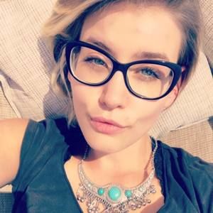 Meet your Posher, Alexandra